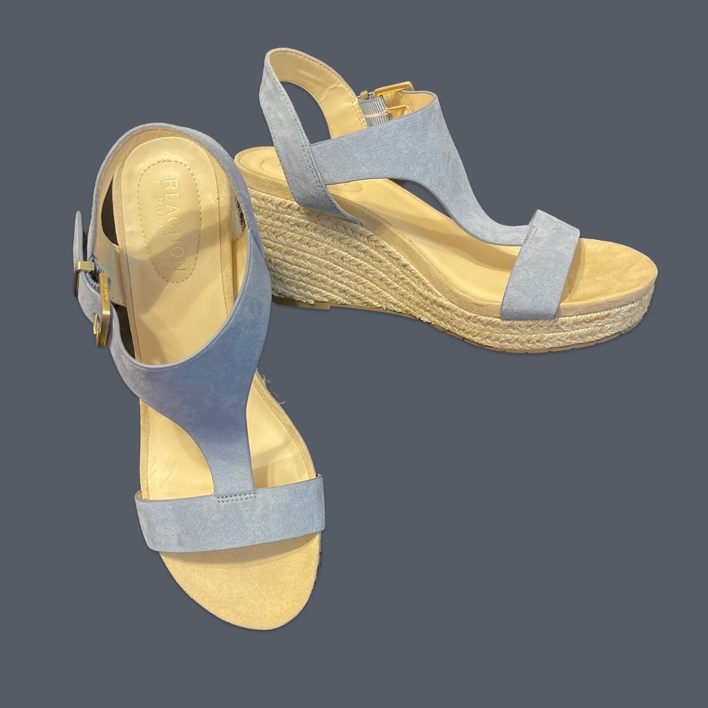 Kenneth Cole Reaction Clara Wedge Sandals in Soft Blue